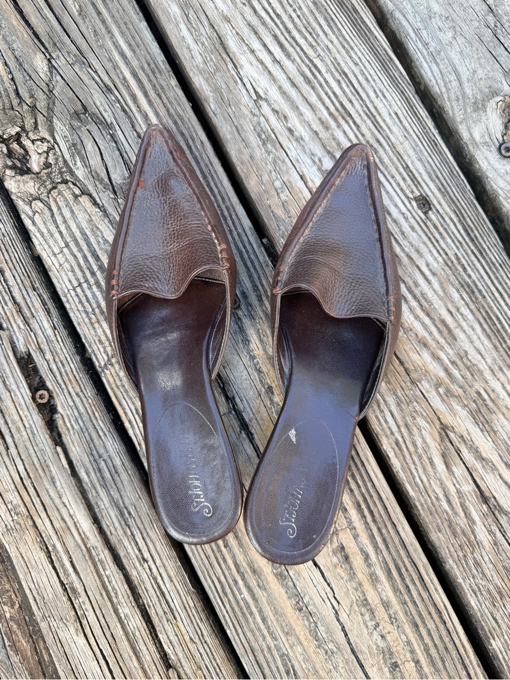 2000s Y2K St John’s Bay Brown Leather Kitten Heel Mules